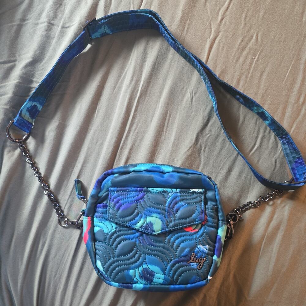 Lug Swing Bag Crossbody Sling Shoulder Waist in Mystic Bloom Forest NWOT phone - Picture 1 of 10